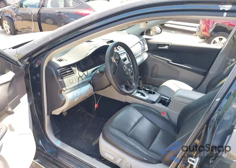 2012 Toyota Camry Le z USA, uszkodzony, nr VIN 4T4BF1FK5CR205737